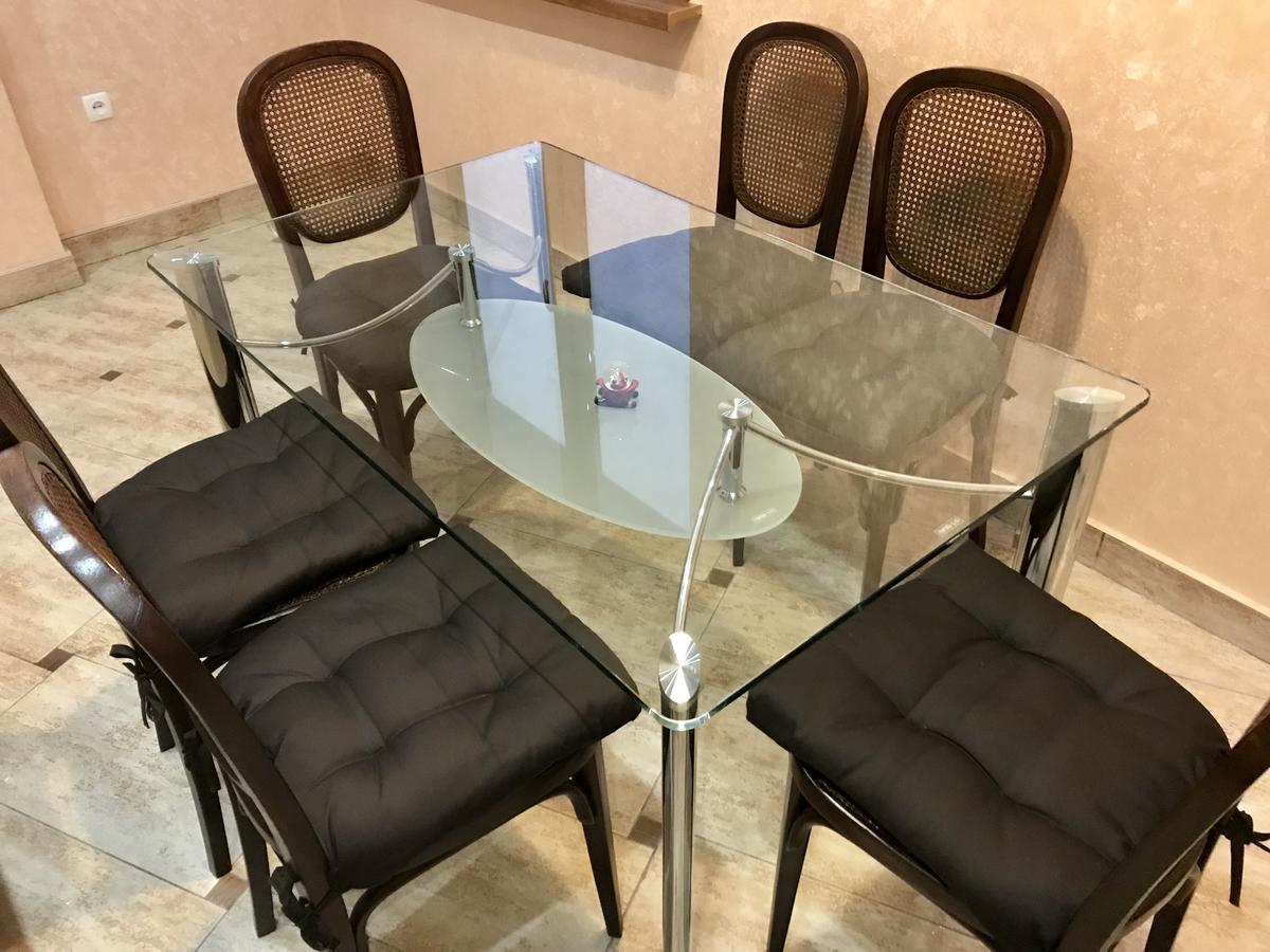 Large Apartment In The City Center Мукачево Экстерьер фото